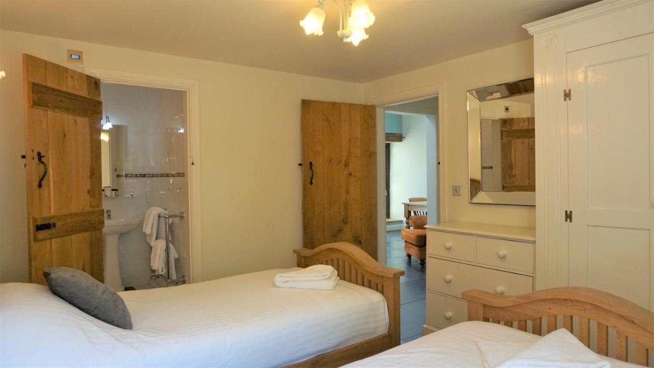 Sheep Dip Cottage - 5* Cyfie Farm, With Log Burner And Private Hot Tub Llanfyllin Buitenkant foto